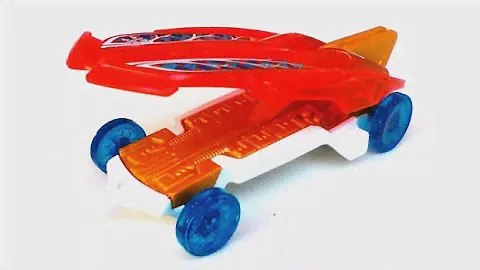 Литая модель автомобиля Red HW Solar Formula Hot Wheels 2020 года