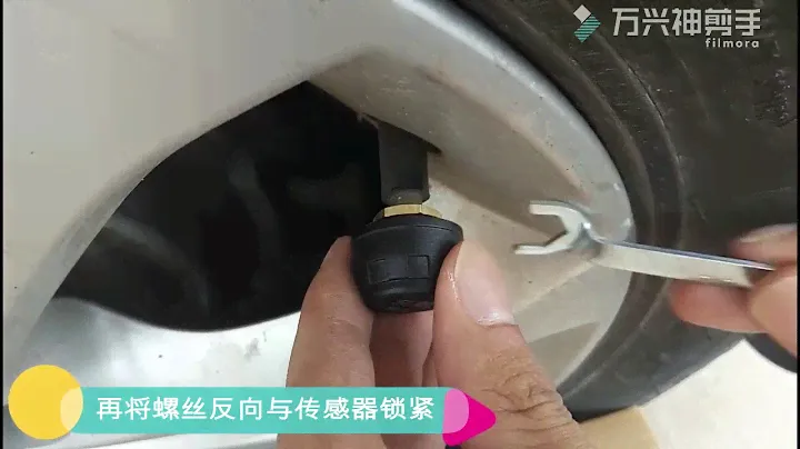 TPMS Tyre Pressure Monitor System Solar Car Tire Pressure Alarm System LCD Display 4 External Sensor