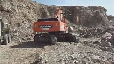 Гусеничный экскаватор Doosan S500LC-V