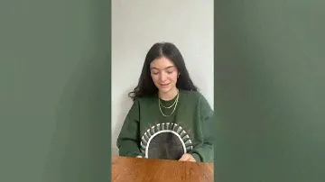 Lorde unboxing "Solar Power" music box.