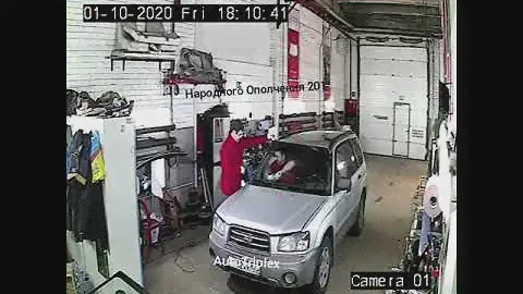 Замена лобового стекла на автомобиль марки Subaru Forester.
