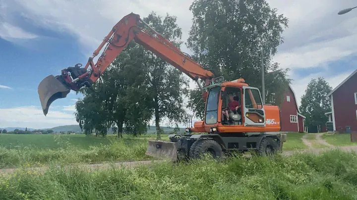 Köp Grävmaskin Doosan Daewoo Solar 130W-V på Klaravik