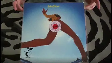 LORDE | SOLAR POWER | BROWN VINYL UNBOXING OF PRE-ORDER (1 YEAR LATE :P) | I'M BACK