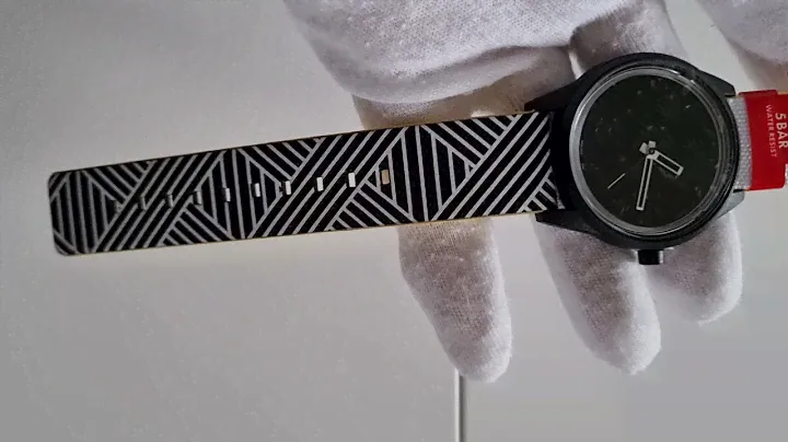 Quick Watch Review: Citizen's Q&Q Kids and Adults SmileSolar Series RP00J012Y