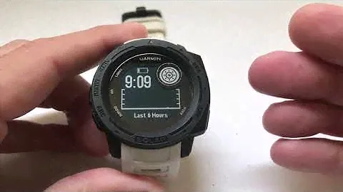 Garmin Instinct Solar - View it Charge In The Sun