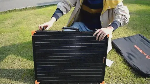 FlexSolar® G100 Briefcase Solar Panel Charger 100W with 20A/12V Solar Controller