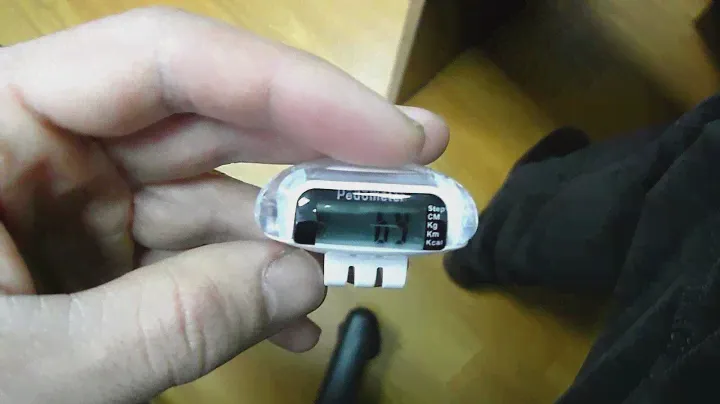 Видеообзор шагомер  педометр  Digital Pedometer